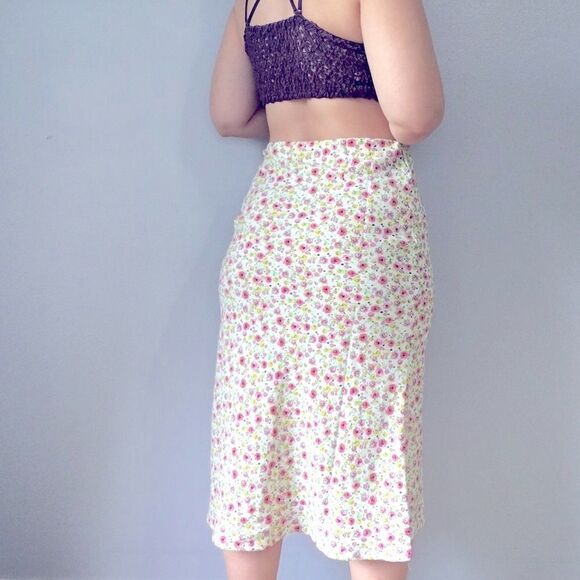 Maison d’Amelie Floral Maxi Skirt Size 4 White Small Flower Print - Picture 3 of 7